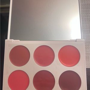Iconic London Multi-Use Lip & Cheek Palette